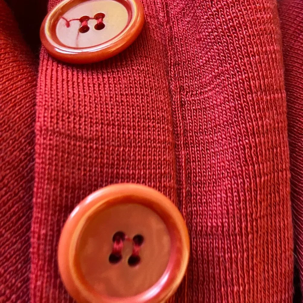 Country Road 100 % merino wool ,deep red ,gently preloved ,medium (12) cardigan - Picture 10 of 10